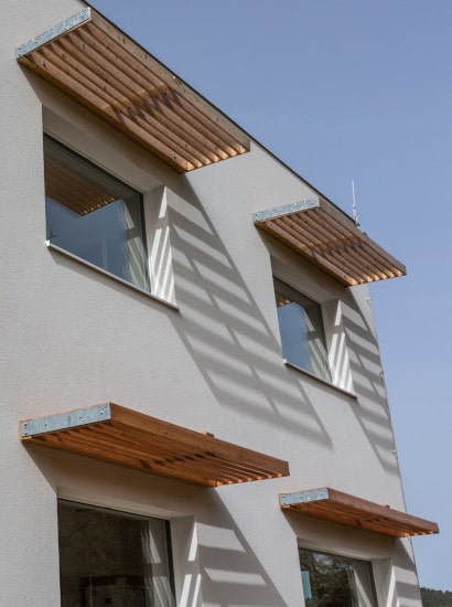 Pasivní rodinný dům v obci Vrčeň s použitými montážními prvky Dosteba